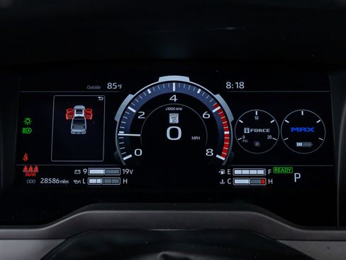 Used 2024 Toyota Tundra Limited AWD/4WD image 19