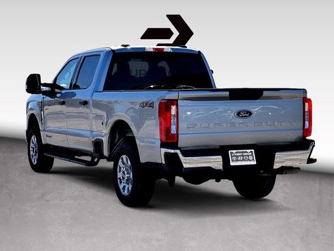 Used 2024 Ford F250 XLT image 6