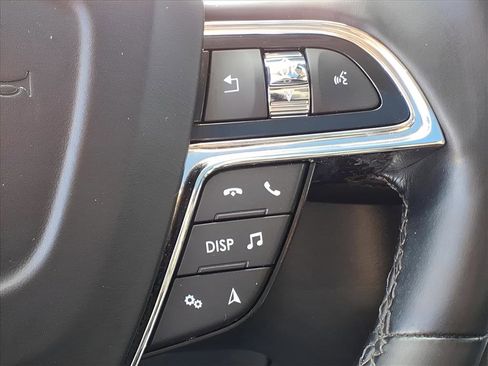 Certified 2022 Lincoln Nautilus Reserve w/ Luxury Package image 11