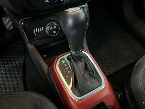 Used 2020 Jeep Renegade Trailhawk w/ Cold Weather Group image 14