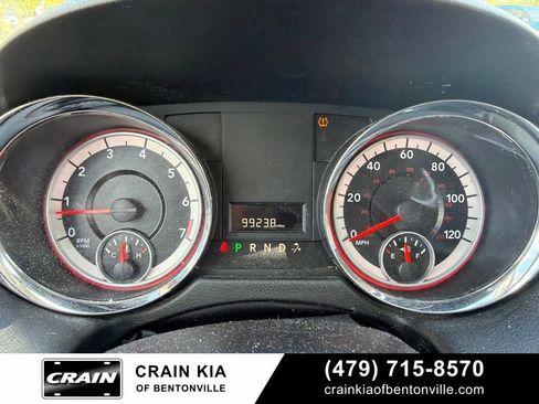 Used 2014 Dodge Grand Caravan SXT w/ UConnect Hands-Free Group FWD image 21