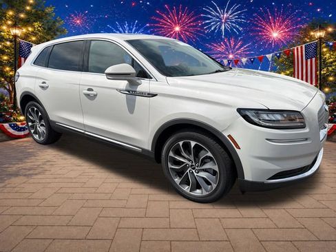 Used 2023 Lincoln Nautilus Reserve AWD/4WD image 9