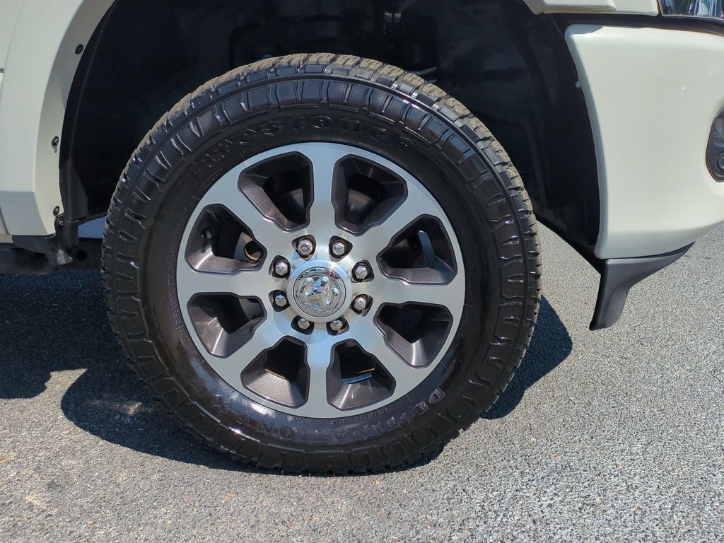 Used 2023 RAM 2500 Limited AWD/4WD image 13