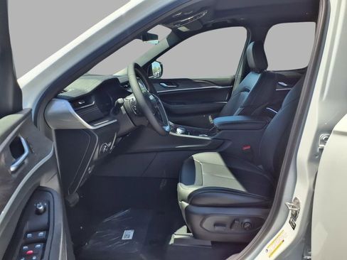 New 2026 Jeep Grand Cherokee L Limited AWD/4WD image 21