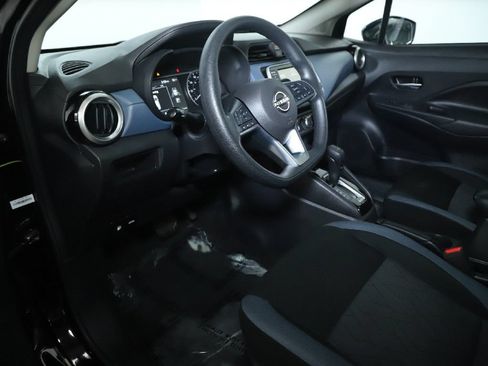 Used 2025 Nissan Versa SV w/ Trunk Package FWD image 17