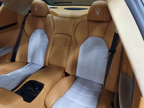 Used 2018 Maserati GranTurismo Sport image 29