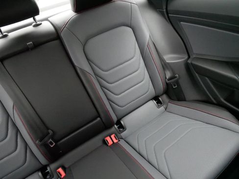 Used 2025 Volkswagen Jetta GLI Autobahn FWD image 14
