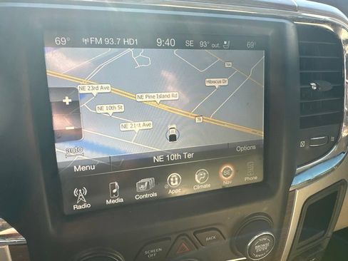 Used 2017 RAM 1500 Laramie w/ Convenience Group AWD/4WD image 17