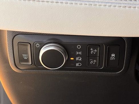 Used 2022 Ford Mustang Mach-E Premium image 21