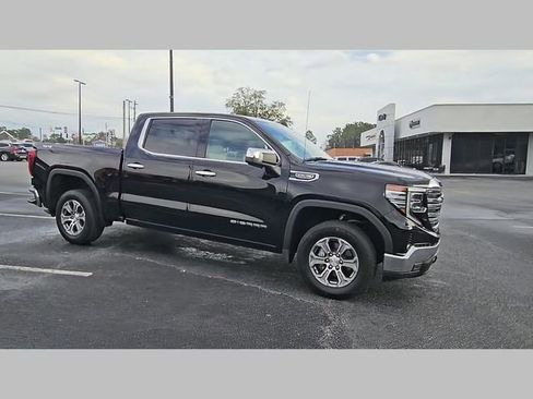 Used 2025 GMC Sierra 1500 SLT image 35