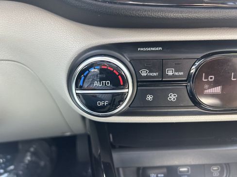 Used 2023 Kia Soul EX FWD image 28