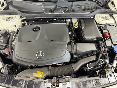 Used 2018 Mercedes-Benz GLA 250 GLA 250 4MATIC Sport Utility 4 image 37