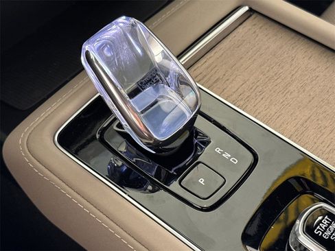 New 2026 Volvo XC90 B6 Ultra image 22