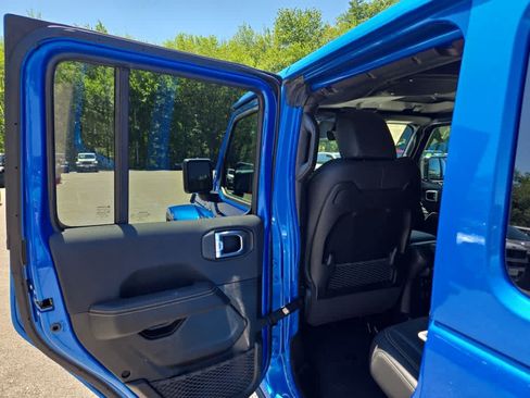 New 2026 Jeep Wrangler Unlimited Sahara AWD/4WD image 21