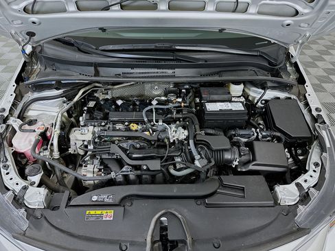 Used 2024 Toyota Corolla LE image 32