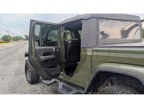 Used 2021 Jeep Gladiator Mojave image 10