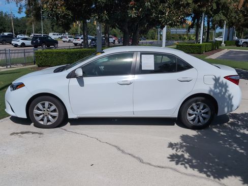 Used 2016 Toyota Corolla LE FWD image 7