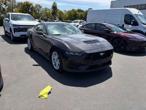 Used 2024 Ford Mustang GT Premium RWD image 2