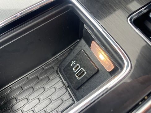 Used 2025 Lincoln Aviator AWD image 41