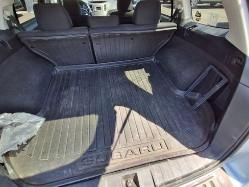Used 2014 Subaru Outback 2.5i Premium w/ Moonroof Package AWD/4WD image 13
