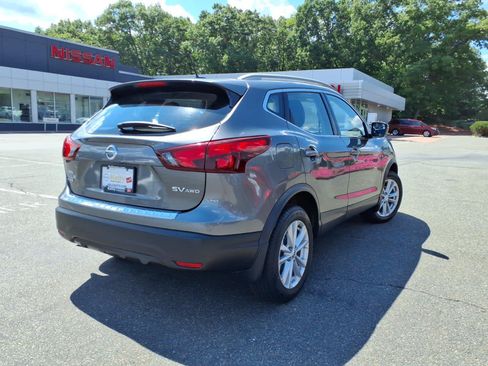 Certified 2018 Nissan Rogue Sport SV AWD/4WD image 5