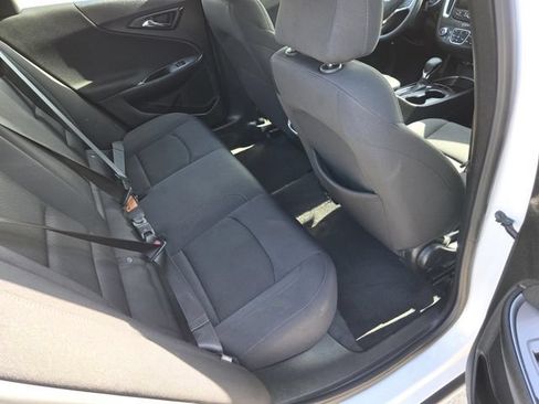 Used 2024 Chevrolet Malibu LT FWD image 23