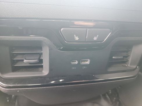 Certified 2024 GMC Sierra 1500 AT4 w/ AT4 Premium Package image 12