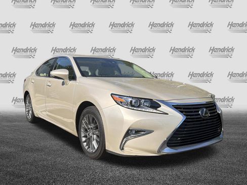 Used 2018 Lexus ES 350 w/ Navigation System Package FWD image 5