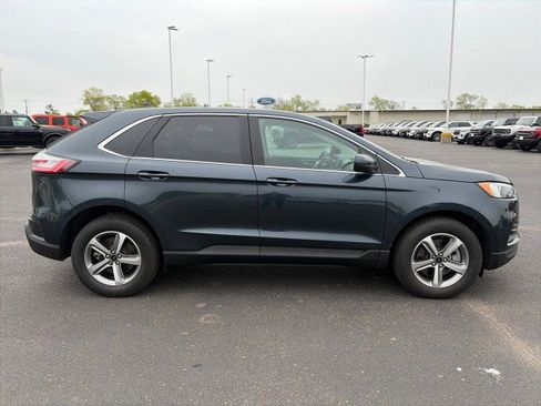 Used 2024 Ford Edge SEL w/ Convenience Package AWD/4WD image 6