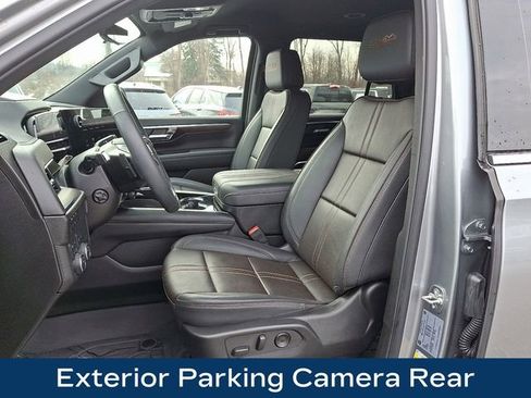 Used 2025 Chevrolet Tahoe High Country image 17