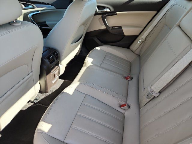 Used 2011 Buick Regal CXL w/ RL3 Preferred Equipment Group FWD image 17