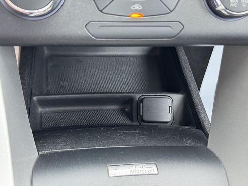 Used 2015 Ford Fusion SE FWD image 19