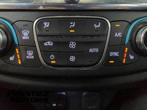 Used 2023 Chevrolet Traverse LT w/ LPO, Floor Liner Package AWD/4WD image 24