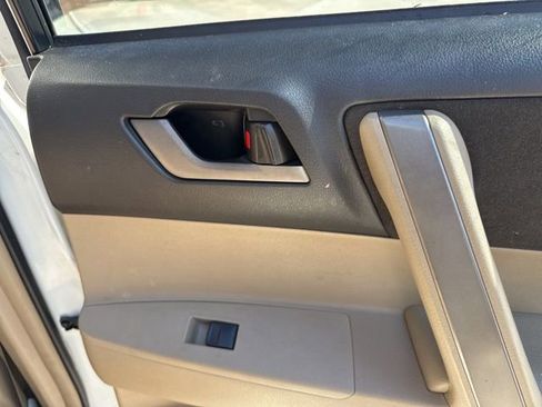 Used 2009 Toyota Highlander Sport image 18