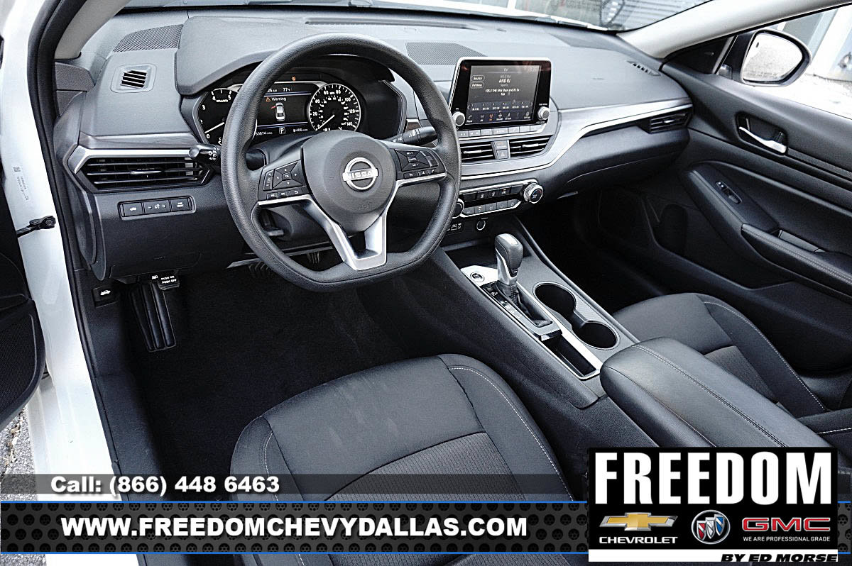 Used 2025 Nissan Altima 2.5 SV FWD image 6
