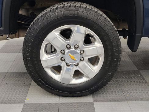 Used 2021 Chevrolet Silverado 2500 LTZ w/ LTZ Premium Package image 21