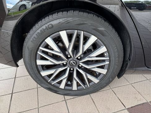 Used 2025 Nissan Altima 2.5 SV FWD image 20