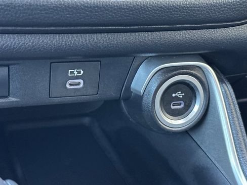 Certified 2025 Toyota Grand Highlander FWD image 33