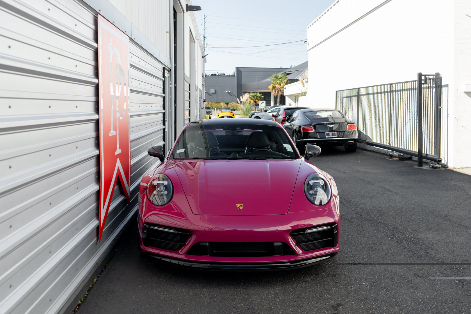 Used 2024 Porsche 911 Carrera T RWD image 34