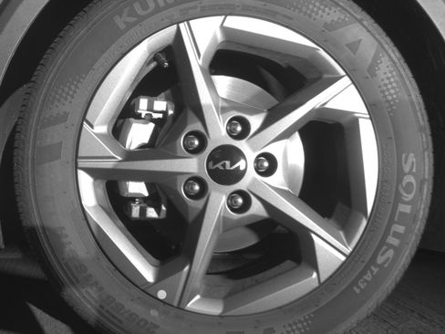 Used 2025 Kia K4 FWD image 12