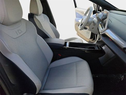 Used 2023 Volkswagen ID.4 Pro S image 12