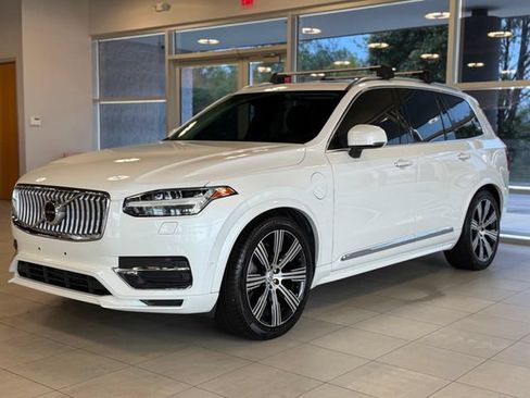 Used 2021 Volvo XC90 T8 Inscription w/ Lounge Package AWD/4WD image 4