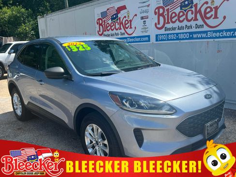 Used 2022 Ford Escape SE w/ Convenience Package image 1