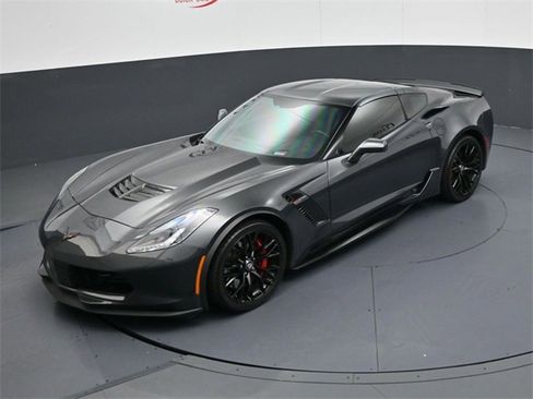 Used 2019 Chevrolet Corvette Z06 image 17