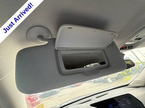 Used 2025 Chevrolet Trax LS w/ LS Convenience Package FWD image 30
