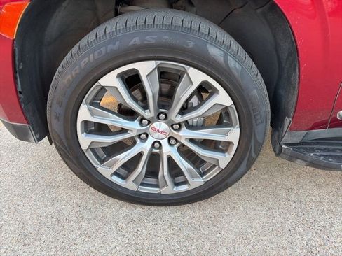 Used 2021 GMC Yukon SLT w/ SLT Luxury Plus Package image 8