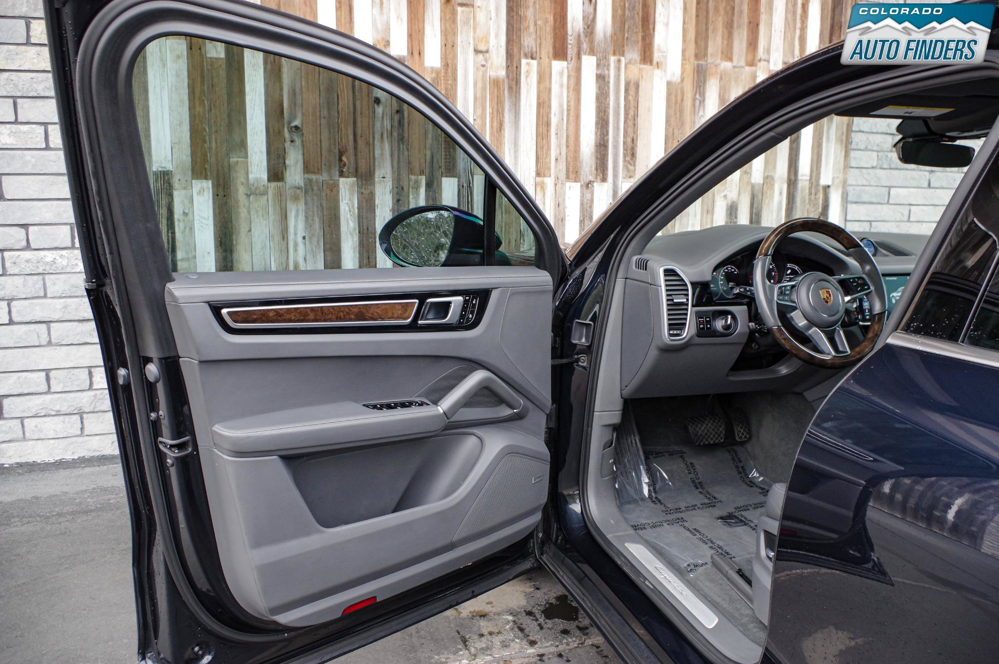 Used 2020 Porsche Cayenne AWD/4WD image 10