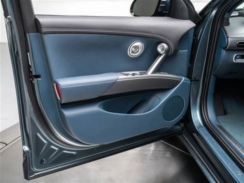 New 2026 Genesis GV60 Advance image 27