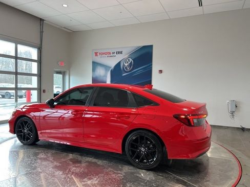 Used 2025 Honda Civic Sport image 4