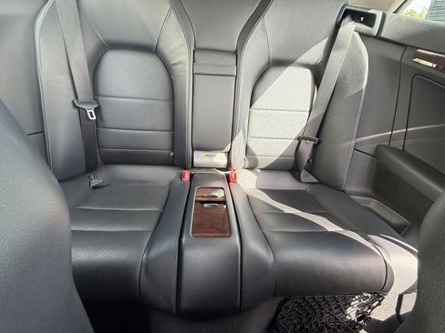 Used 2011 Mercedes-Benz E 350 Cabriolet image 4